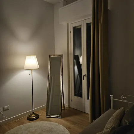 Casa A - Giardino E 3 Posti Auto In Cortile Apartment